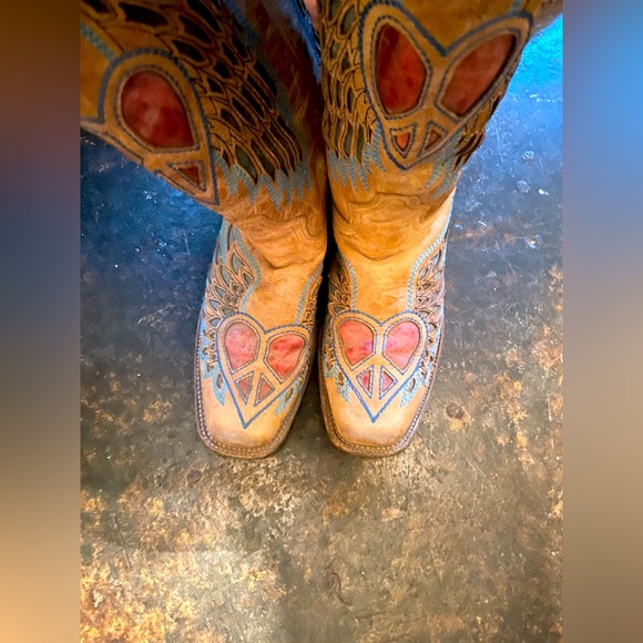 COPY - Corral peace sign heart square toe boots - Picture 2 of 7